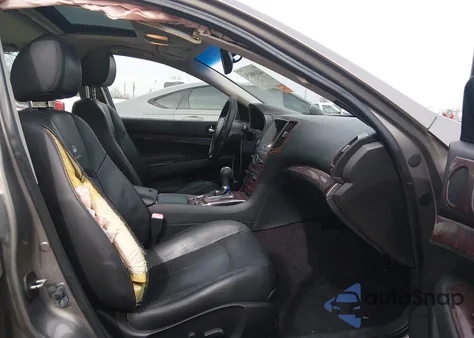 2011 Infiniti G37X z USA, uszkodzony, nr VIN JN1CV6AR9BM404878